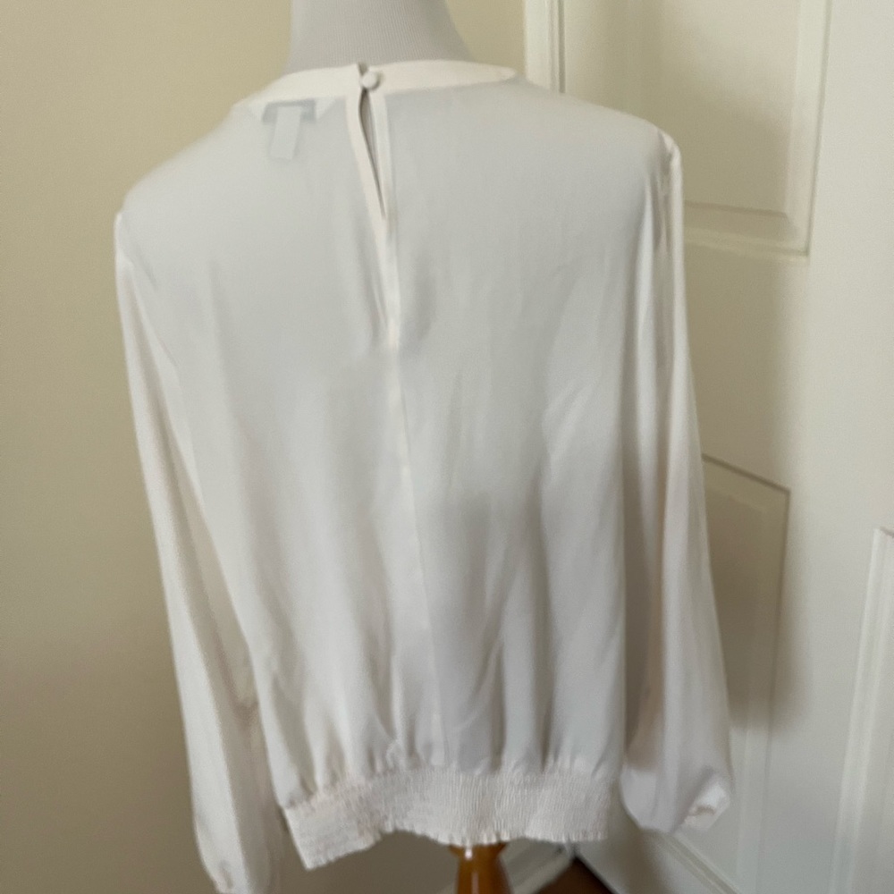 Blouse - Picture 2 of 8